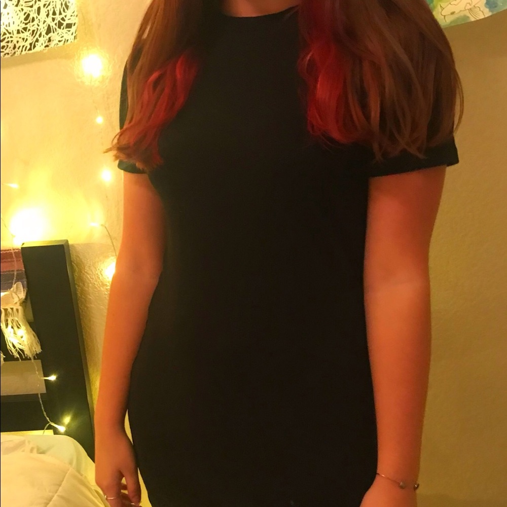 Short sleeve black knee length cotton dress